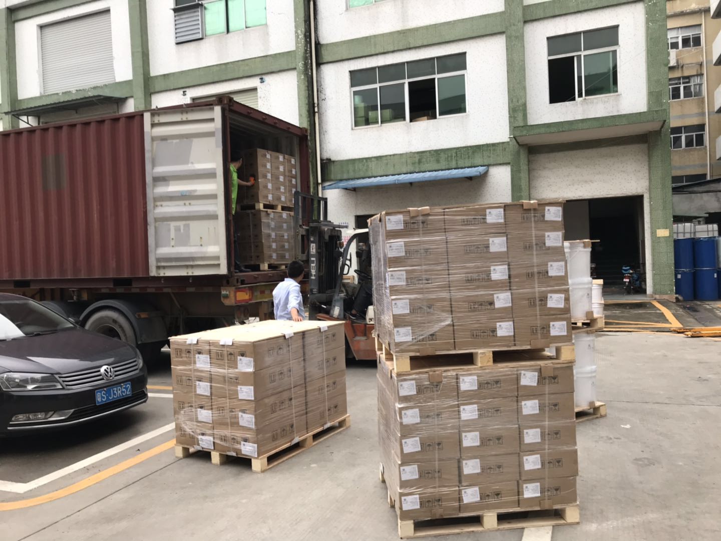 奮戰(zhàn)半月，液體硅膠準(zhǔn)時(shí)出貨