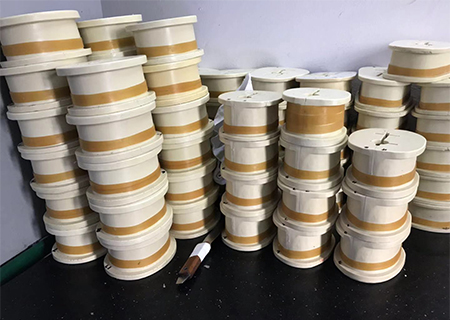 硅膠灌模出現(xiàn)冒泡，啥情況